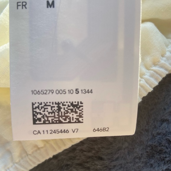 H&M Two Piece Skirt and Crop Top - Picture 7 of 7